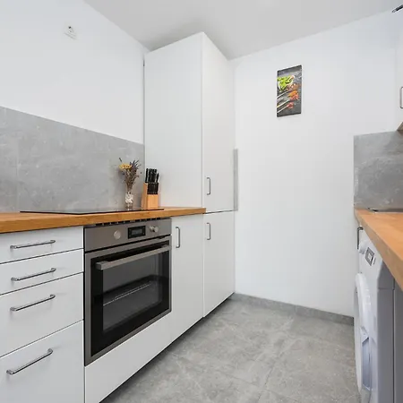 Apartamento Awesome In With Wifi Zadar