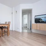 Awesome In With Wifi 아파트