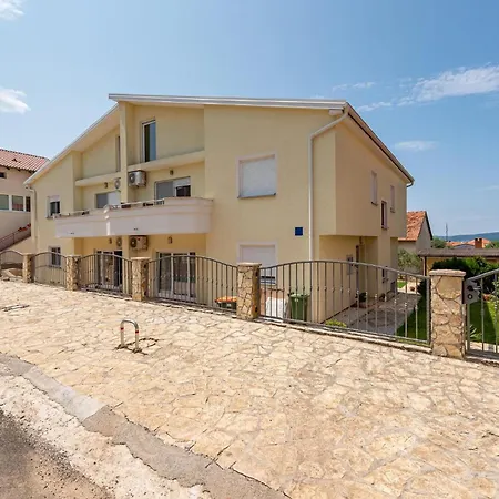 דירה Awesome In With Wifi *