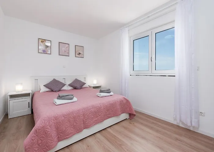 דירה Awesome In With Wifi