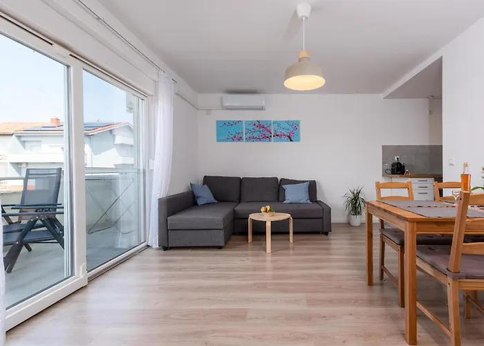 דירה Awesome In With Wifi